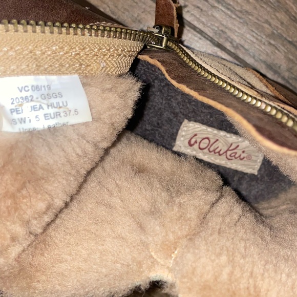 OluKai Pehuea Hulu Boot - Picture 9 of 13